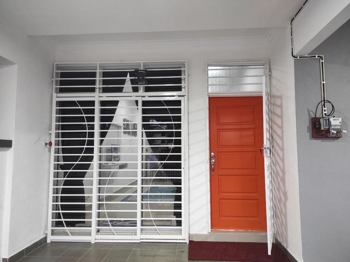 Bb D'Velodrom Homestay Дунґун Екстер'єр фото